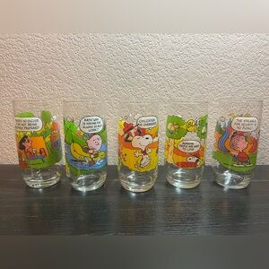 Complete Set of 5 McDonalds 1950-1971 Peanuts Camp Snoopy Vintage Glasses